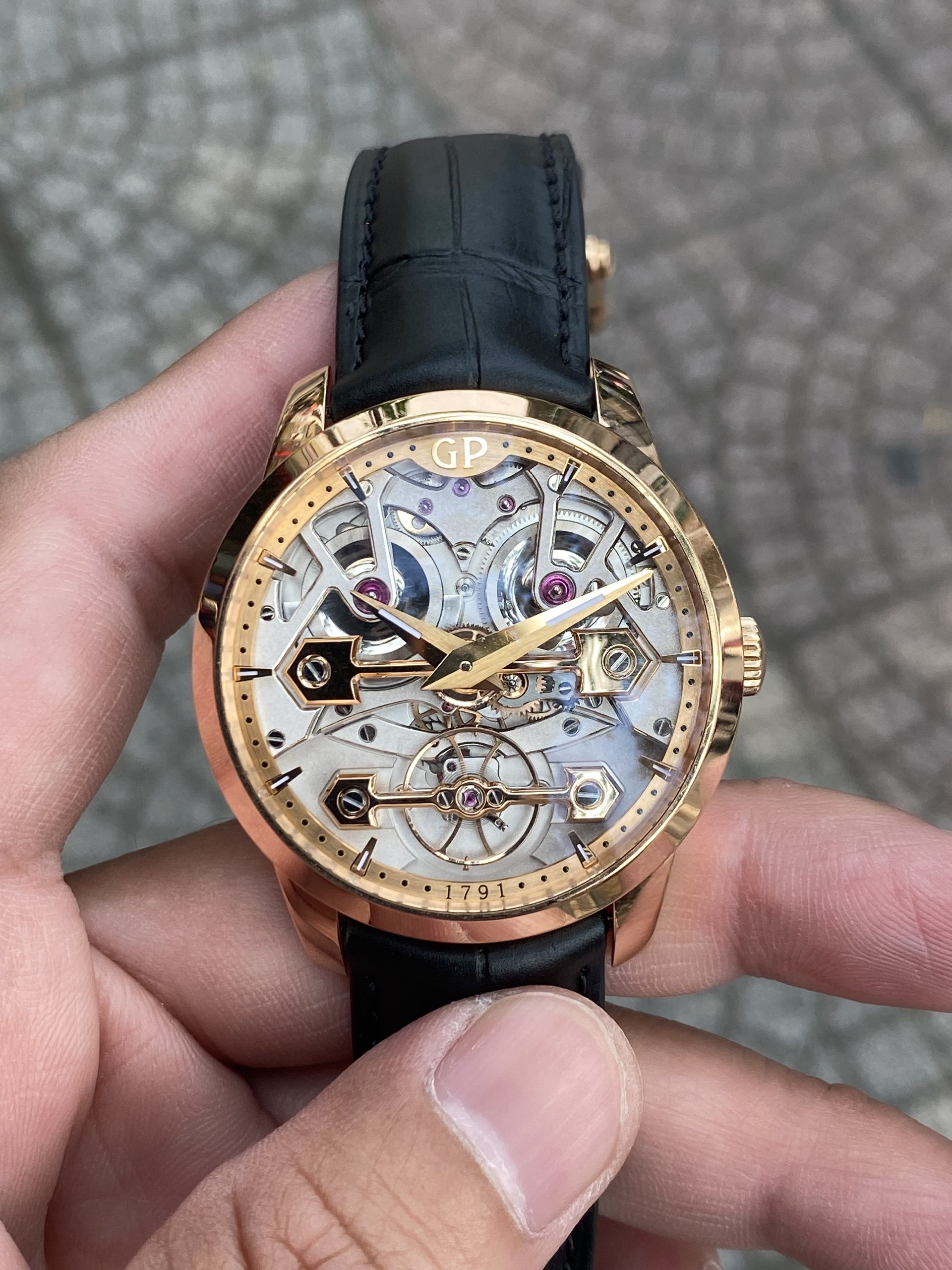 Girard-Perregaux Classic Bridges 40mm 86005-52-001-BB6A
